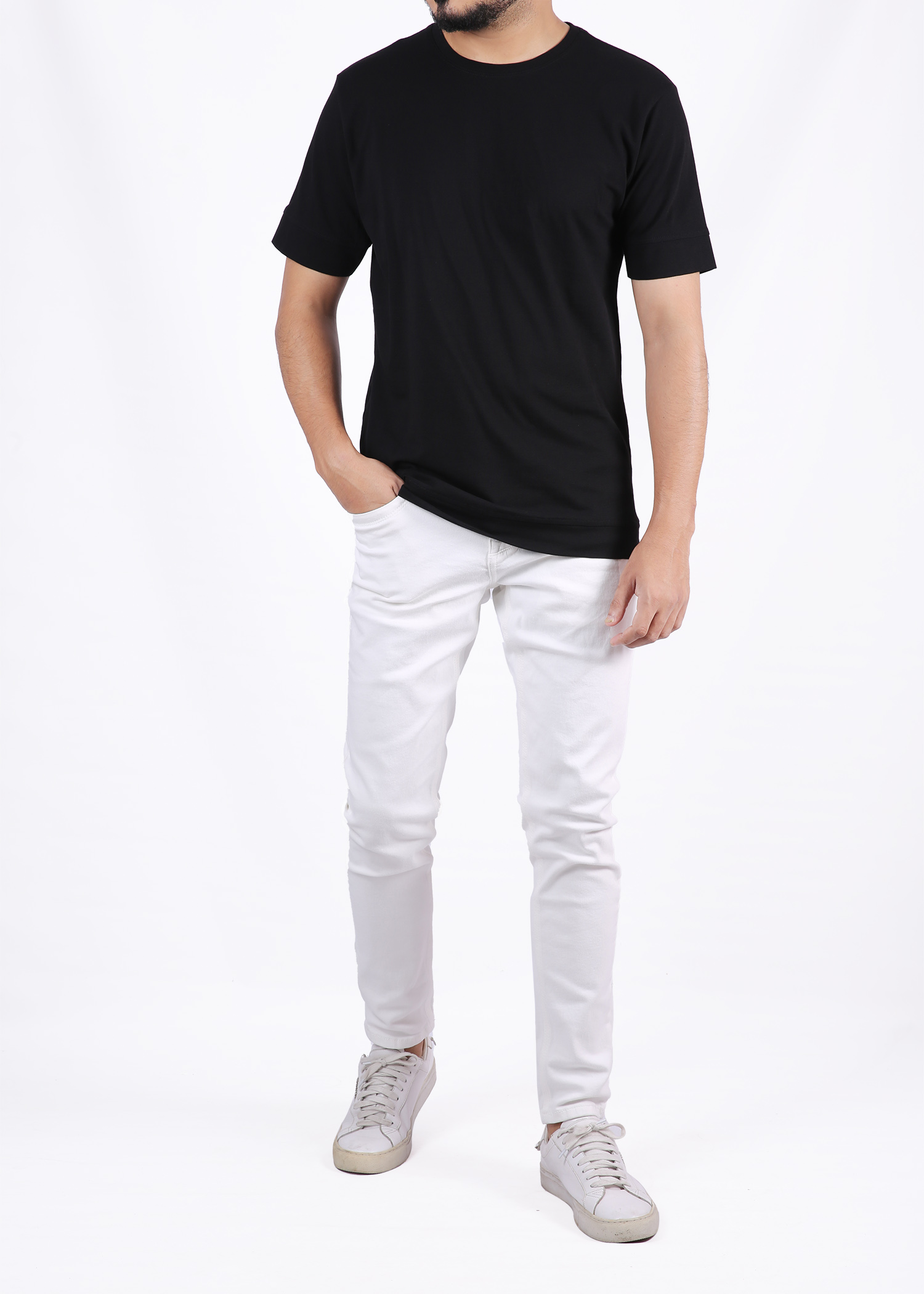 SLIM FIT WHITE DENIM